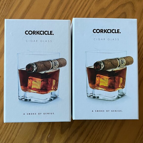 New in the BOX - SET OF 2 Corkcicle Cigar Glasses, Whiskey Rocks hat hold cigars - Picture 1 of 12